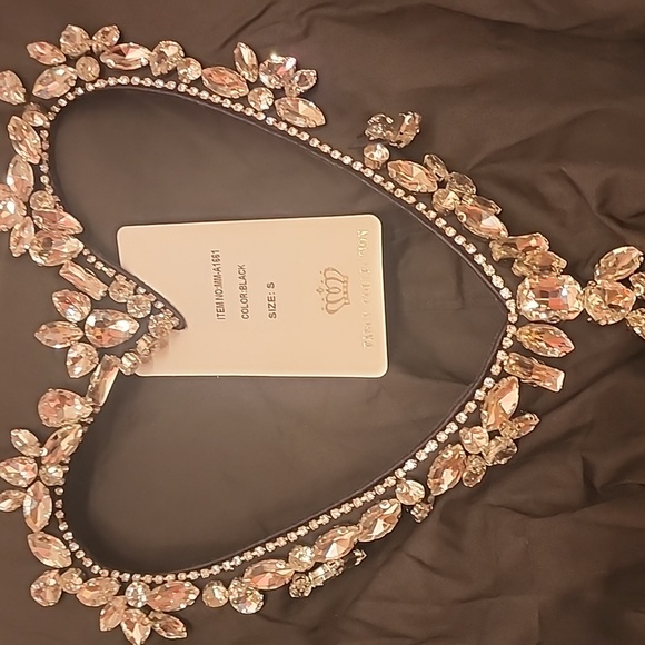 BEAUTIFUL Open Back Rhinestone Top - Picture 6 of 6